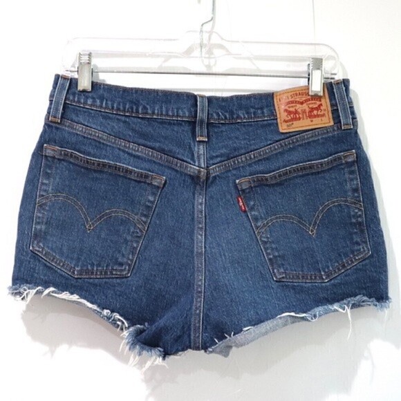 LEVI’S 501 Denim Shorts Size 28 - Picture 2 of 7